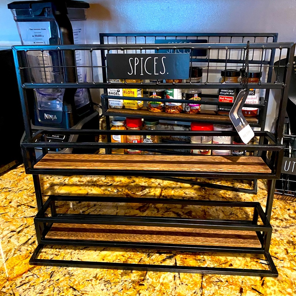 Spices rack